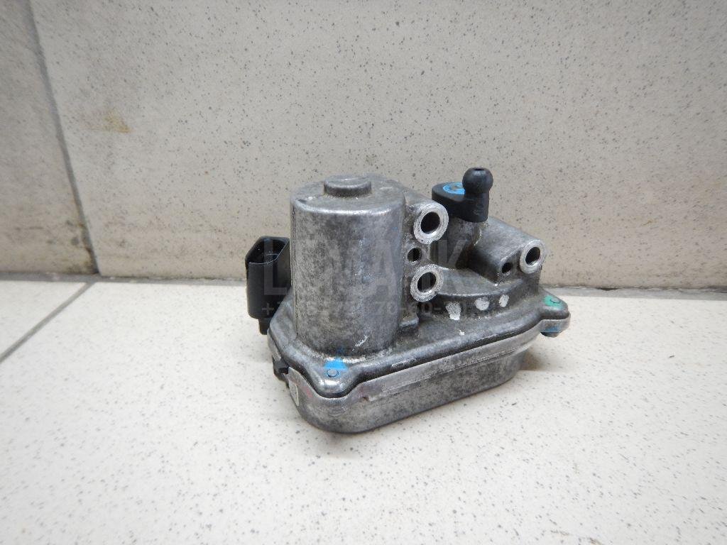 Механизм изменения длины впускного коллектора