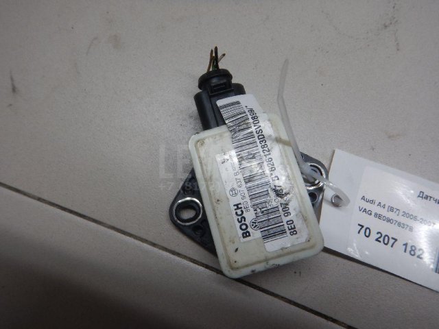 Датчик ускорения