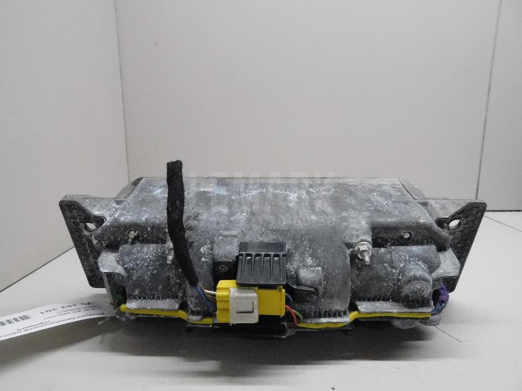 Подушка безопасности пассажирская (в торпедо)