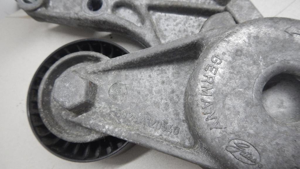 Кронштейн ролика-натяжителя руч. ремня для  Audi A3 [8PA] Sportback 2004-2013