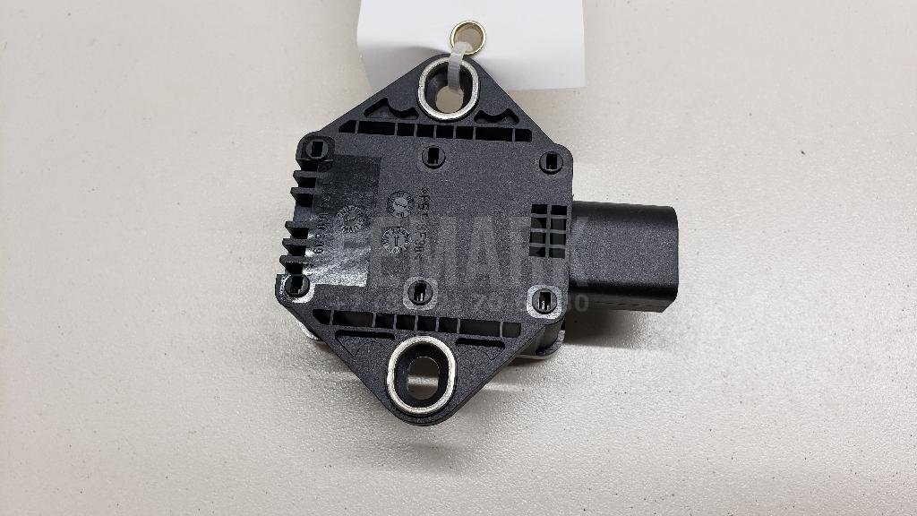 Датчик ускорения