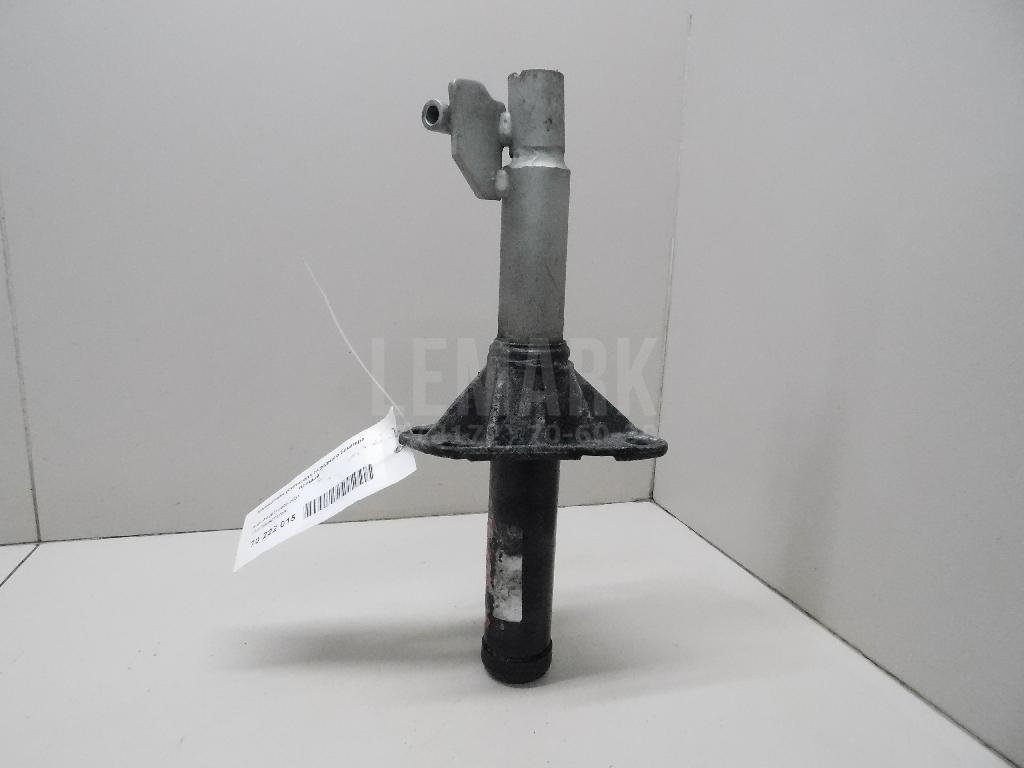 Кронштейн усилителя переднего бампера правый