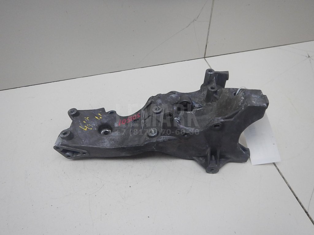 Кронштейн генератора