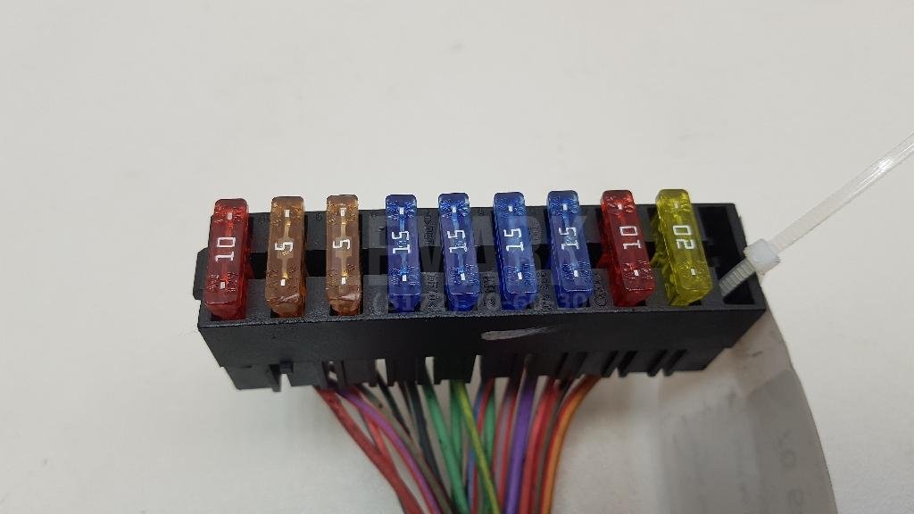 Блок предохранителей