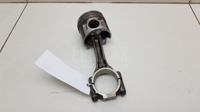 Поршень с шатуном