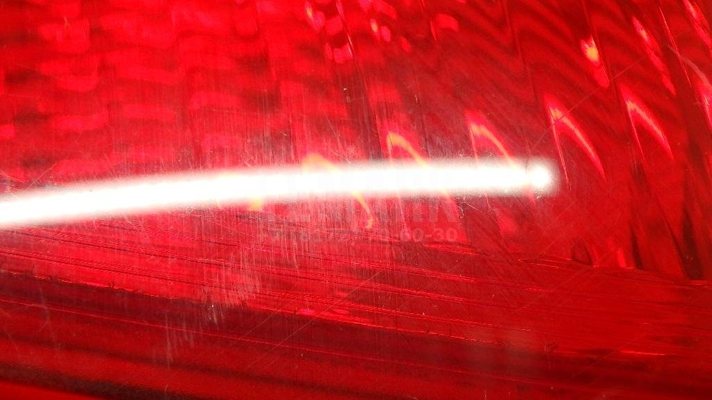 Фонарь задний наружный правый