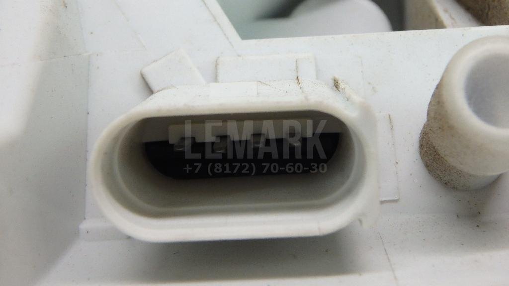 Фонарь задний наружный правый