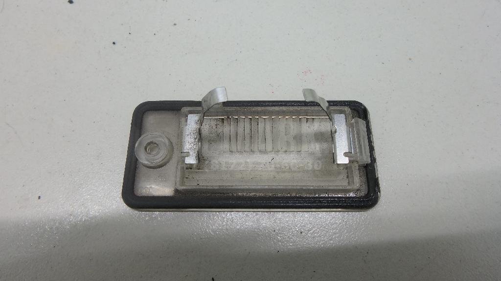 Фонарь подсветки номера