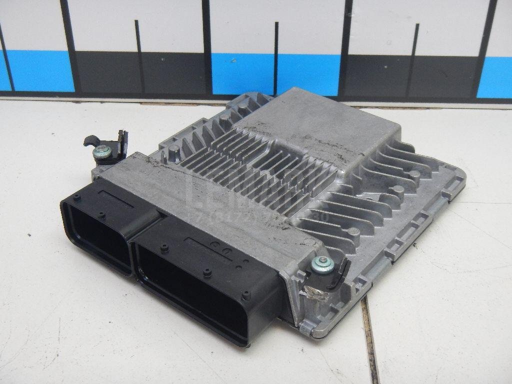 Блок управления двигателем