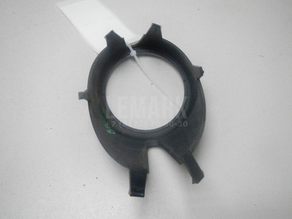 Рамка противотуманной фары правой