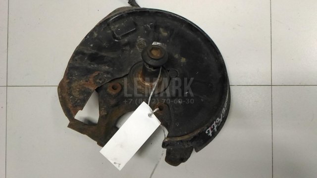 Кулак поворотный задний левый