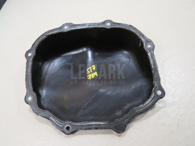 Крышка двигателя передняя