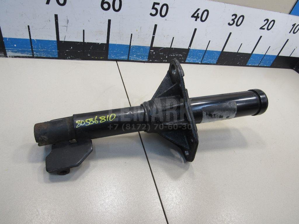 Кронштейн усилителя переднего бампера правый