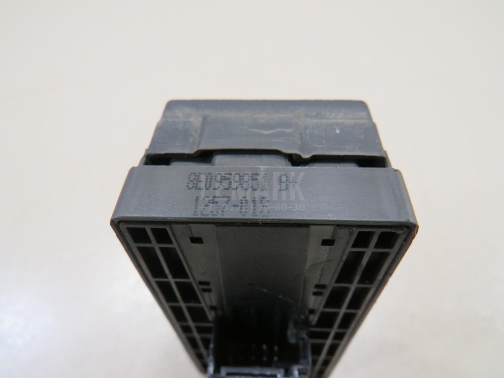 Блок управления стеклоподъемниками