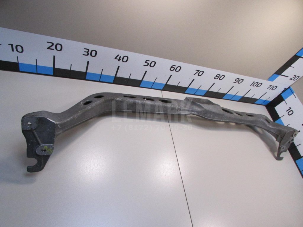 Балка передняя поперечная