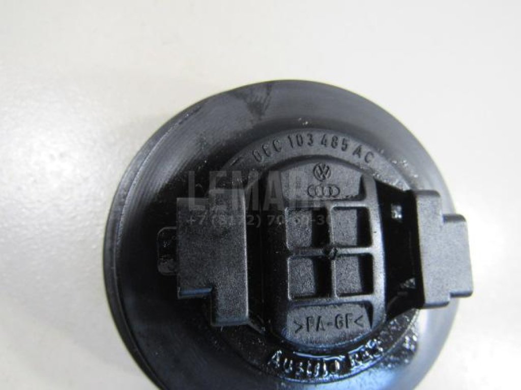 Крышка маслозаливной горловины