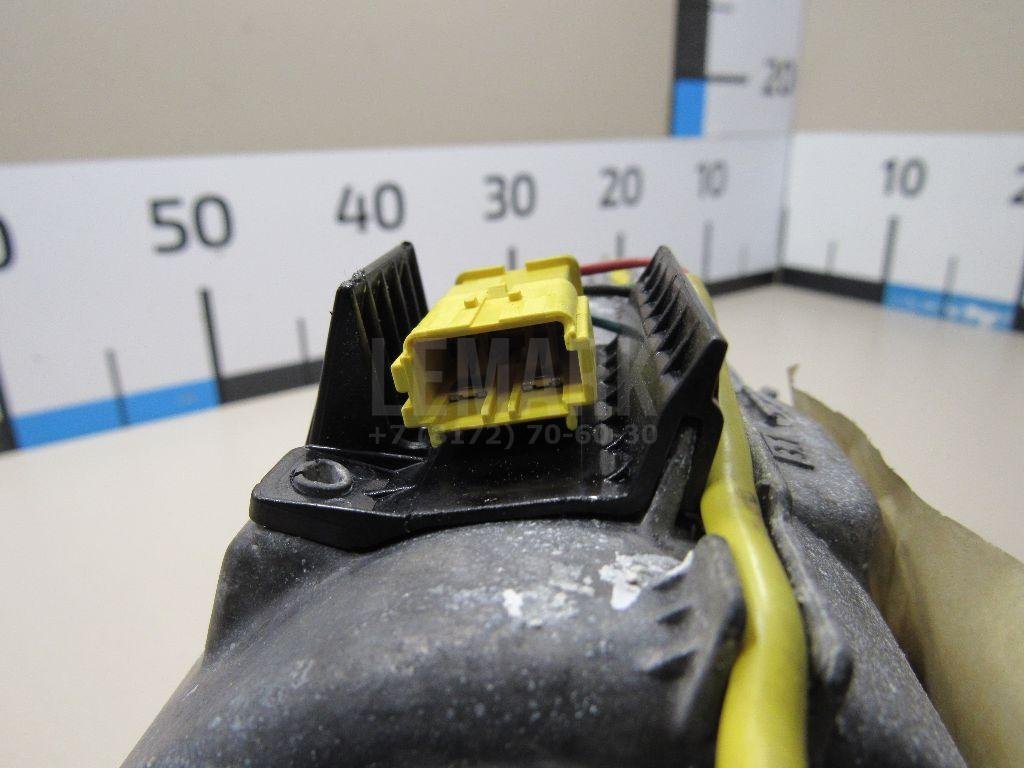 Подушка безопасности пассажирская (в торпедо)