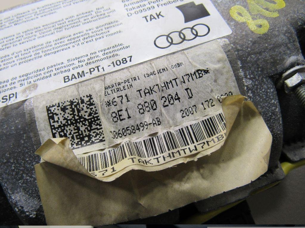 Подушка безопасности пассажирская (в торпедо)