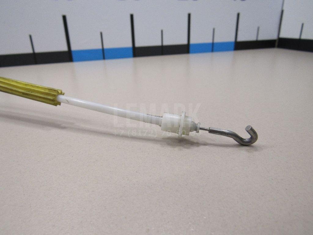 Трос открывания задней двери