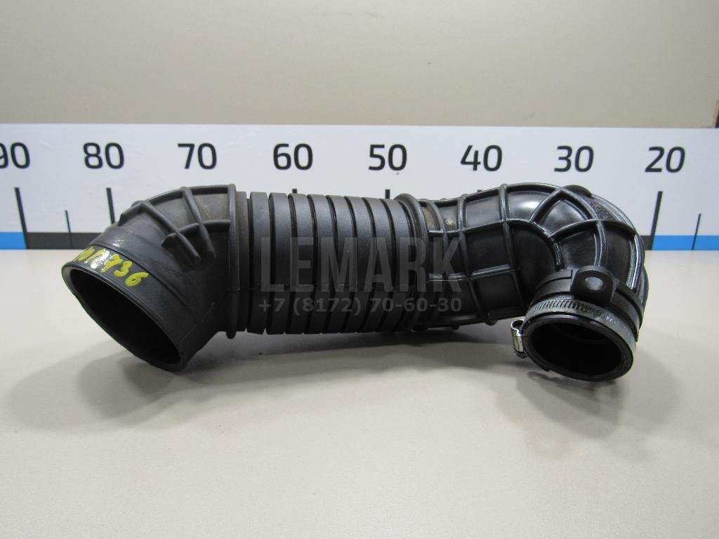Патрубок воздушного фильтра