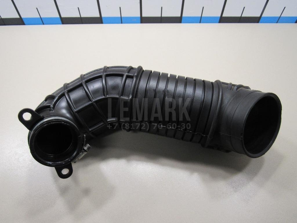 Патрубок воздушного фильтра