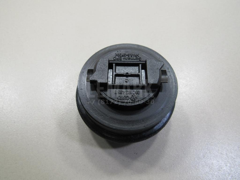 Крышка маслозаливной горловины