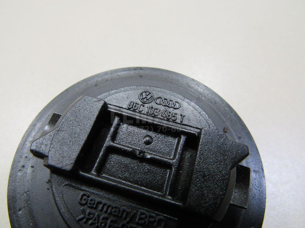 Крышка маслозаливной горловины