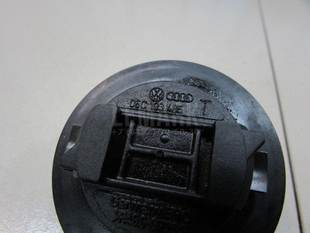 Крышка маслозаливной горловины