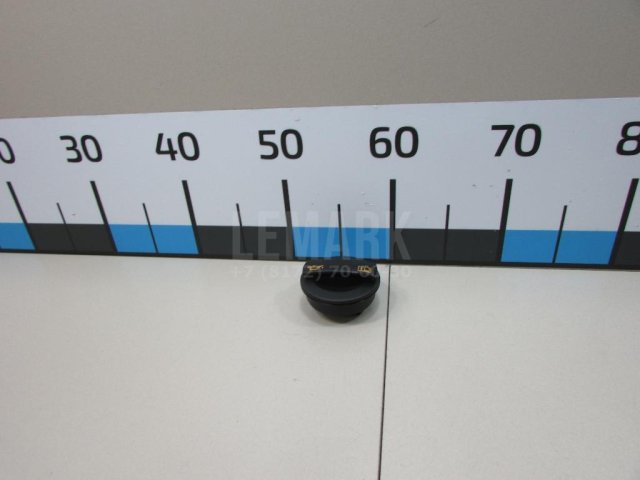 Крышка маслозаливной горловины