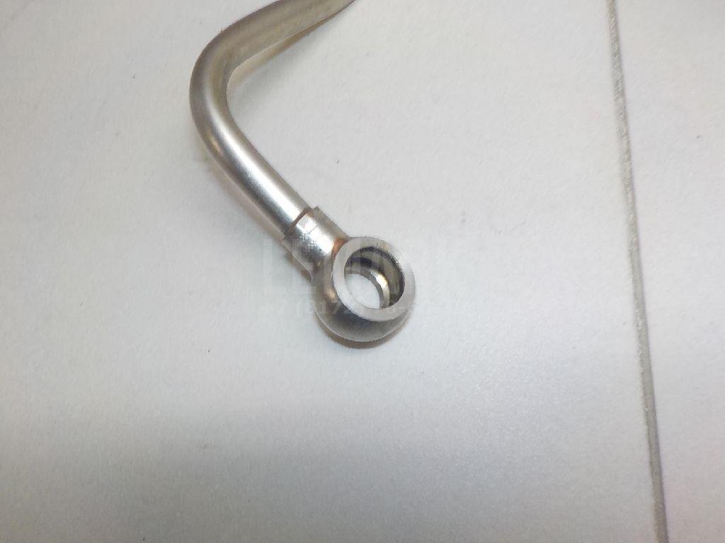 Трубка турбокомпрессора (турбины)