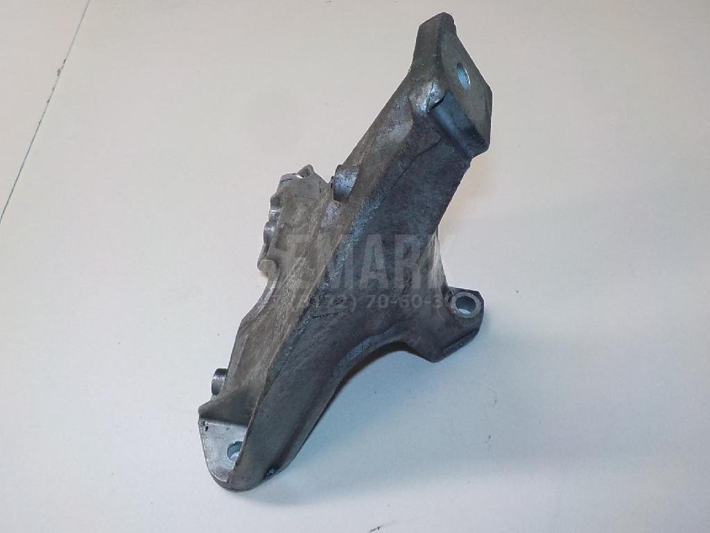 Кронштейн двигателя правый для  Audi A3 [8V] 2013-2020