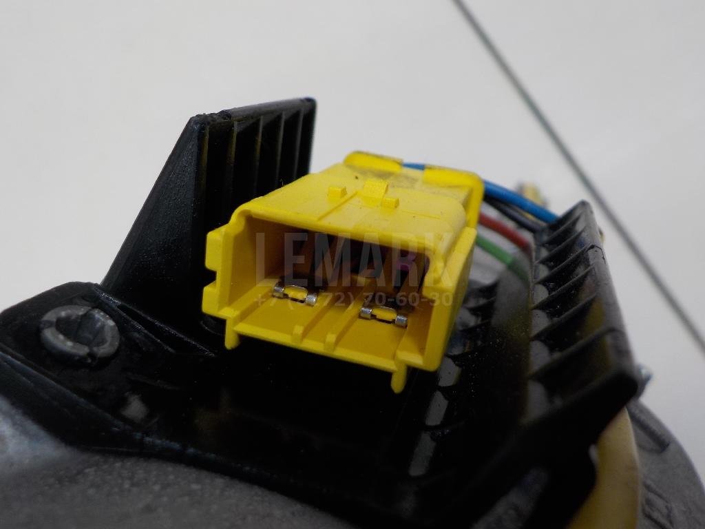 Подушка безопасности пассажирская (в торпедо)