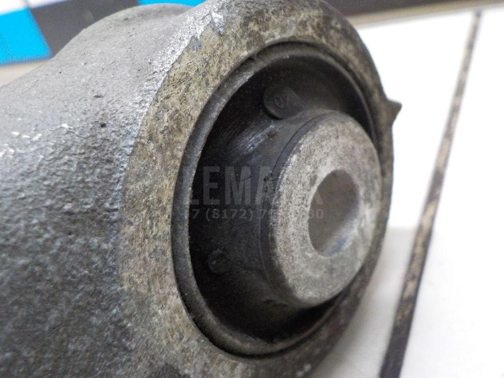 Рычаг задний нижний правый