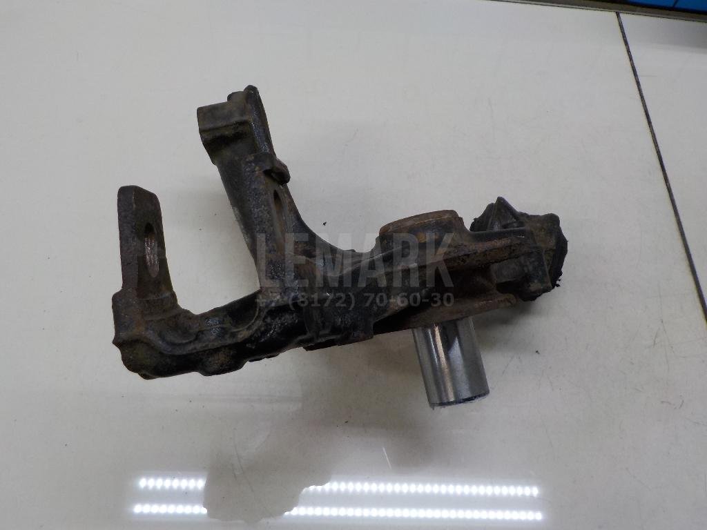 Кулак поворотный задний правый