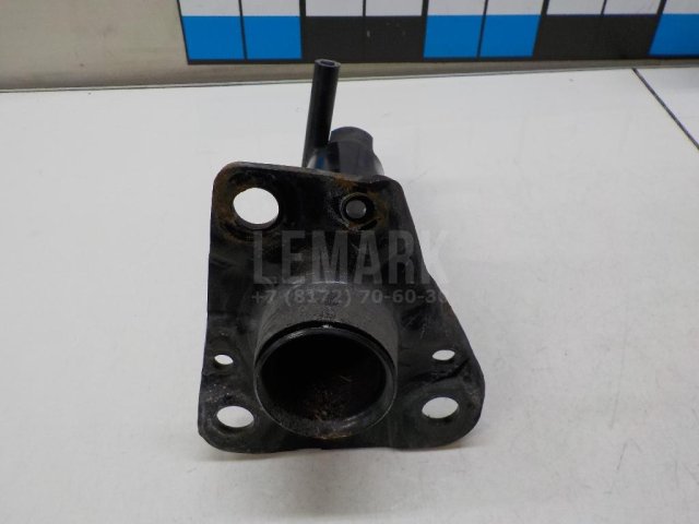 Кронштейн усилителя переднего бампера правый