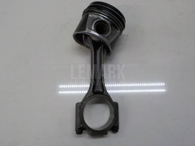 Поршень с шатуном