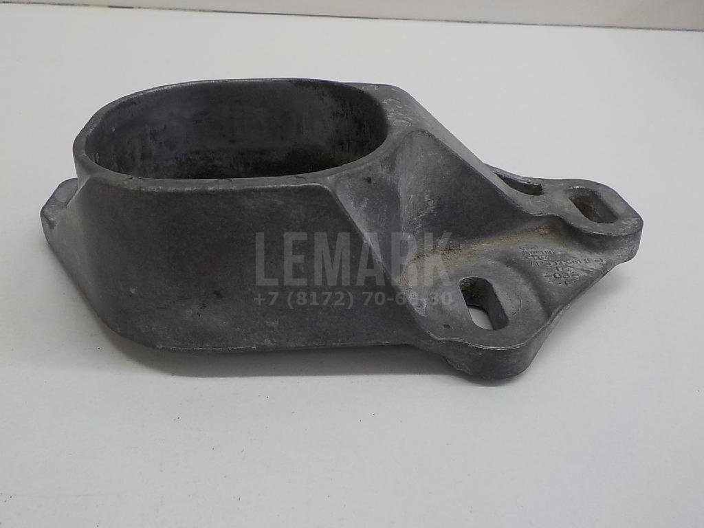 Кронштейн опоры двигателя