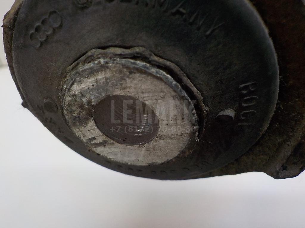 Кулак поворотный задний правый