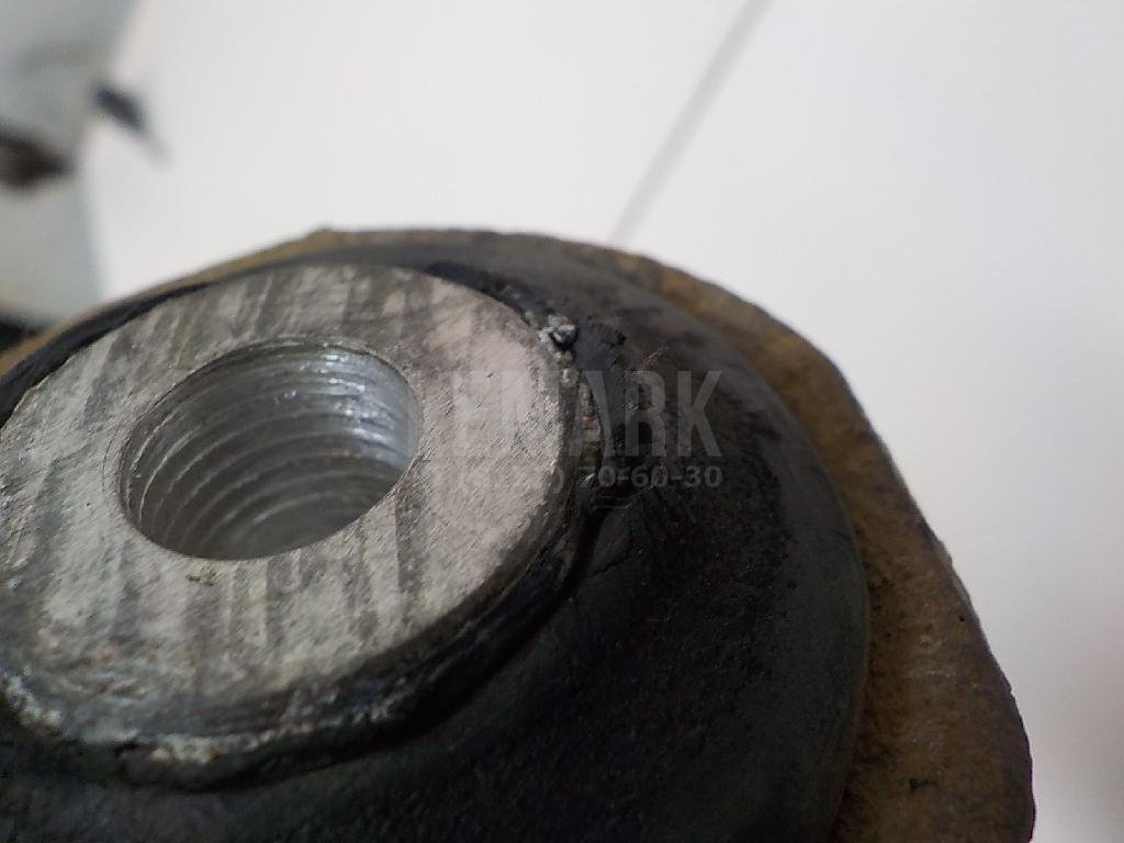 Кулак поворотный задний правый