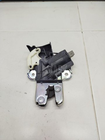 Замок багажника