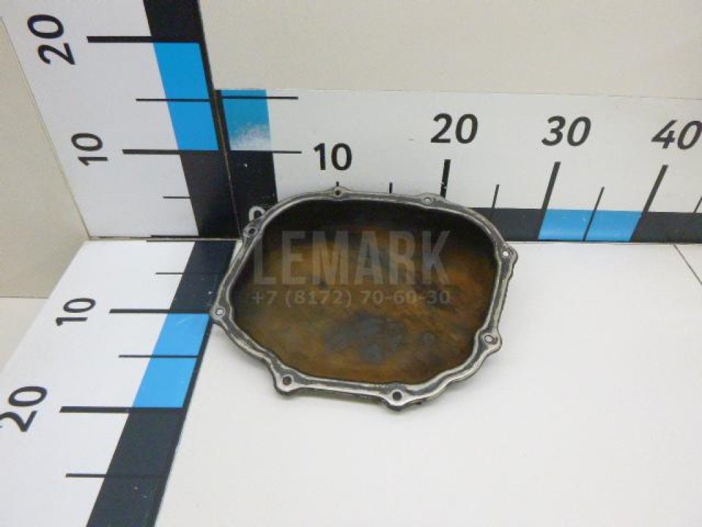 Крышка двигателя передняя