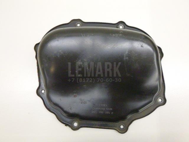 Крышка двигателя передняя