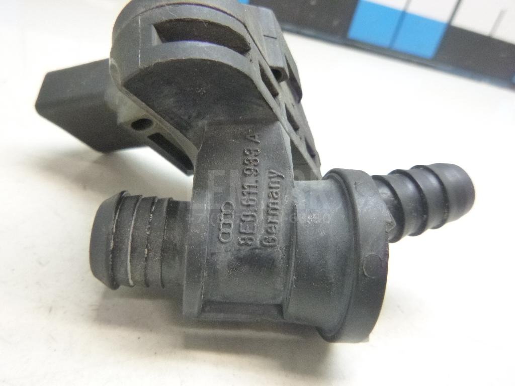 Клапан вакуумный