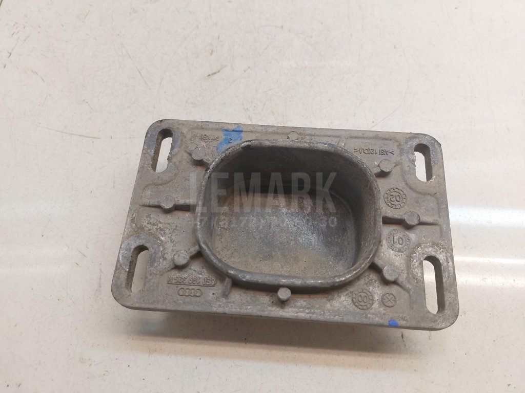 Кронштейн опоры двигателя