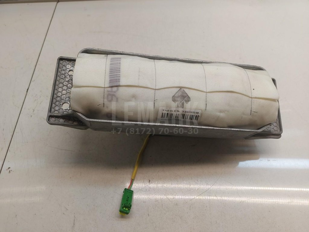 Подушка безопасности пассажирская (в торпедо)