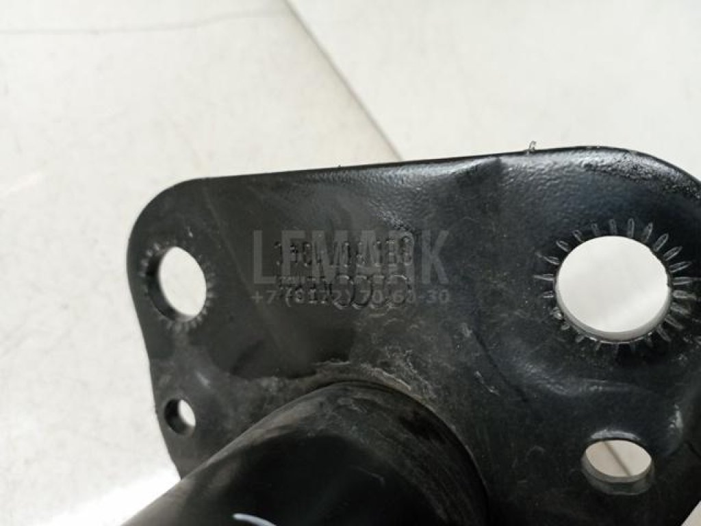 Кронштейн усилителя переднего бампера правый