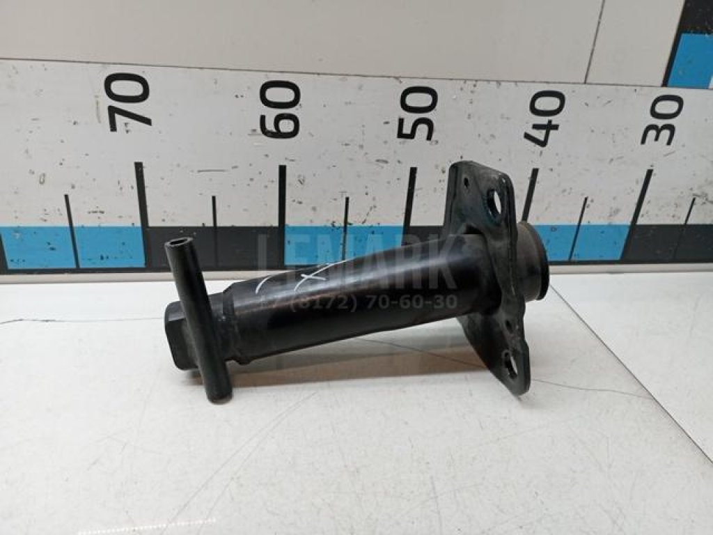 Кронштейн усилителя переднего бампера правый