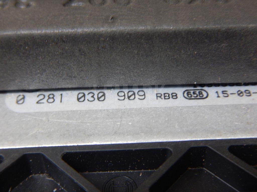 Блок управления двигателем