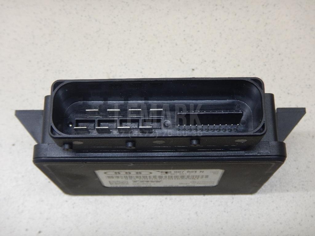 Блок управления парковочным тормозом