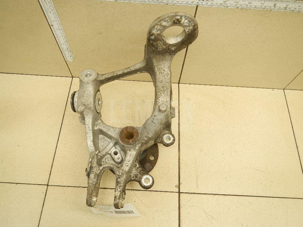 Кулак поворотный задний правый